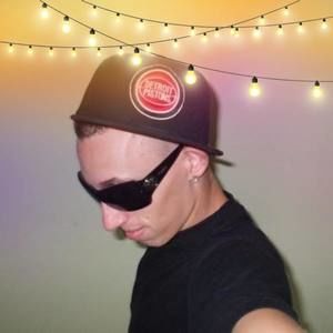 Meet your Posher, Justin